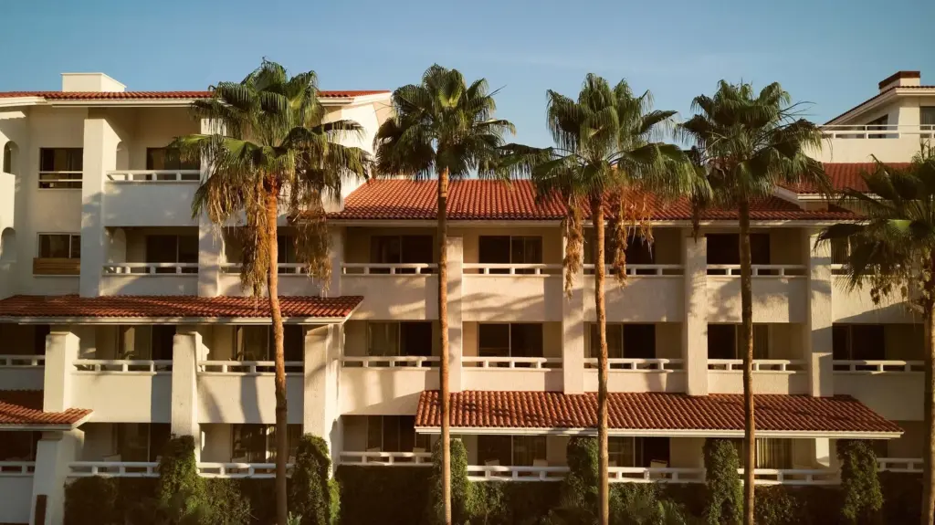 Bahia Hotel Beach House Rooms
