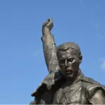 Estatua Freddie Mercury