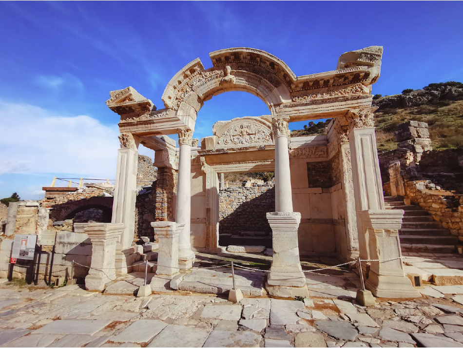 Templo de Adriano, Éfeso