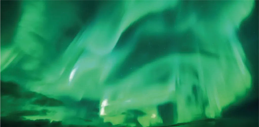 Aurora boreal sobre Islandia_1