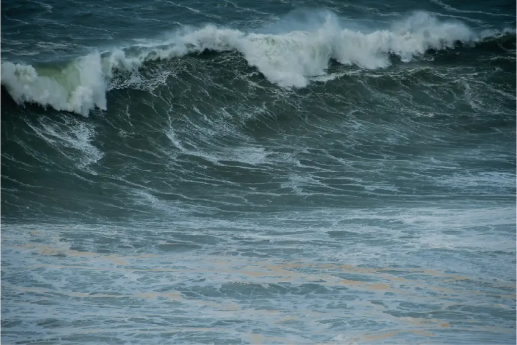 Nazaré y olas gigantes