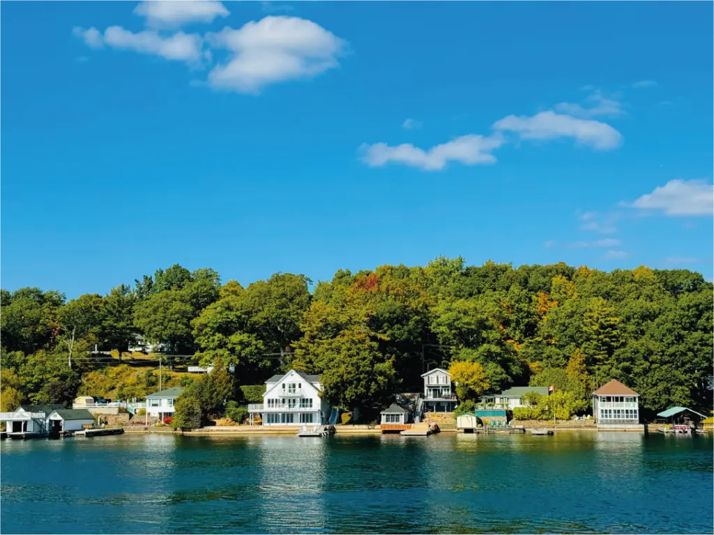 Mil Islas, Canadá
